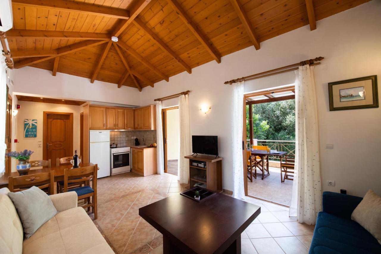 Delphinus Villa Nefeli Áyios Nikítas Exterior photo